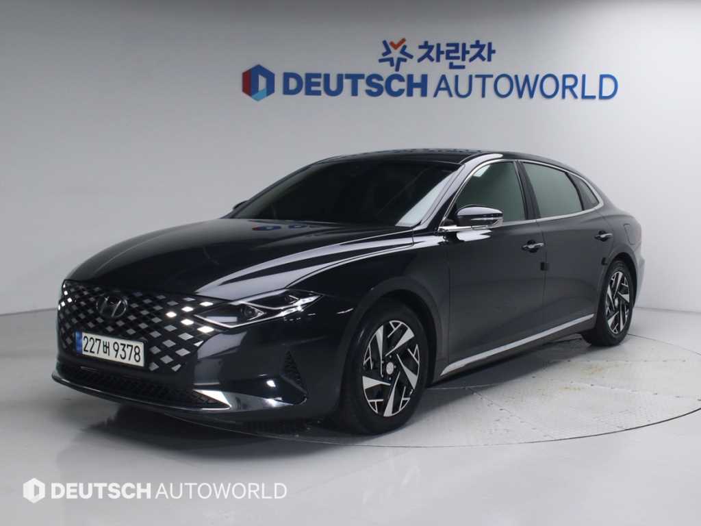 HYUNDAI Grandeur - Vista 3