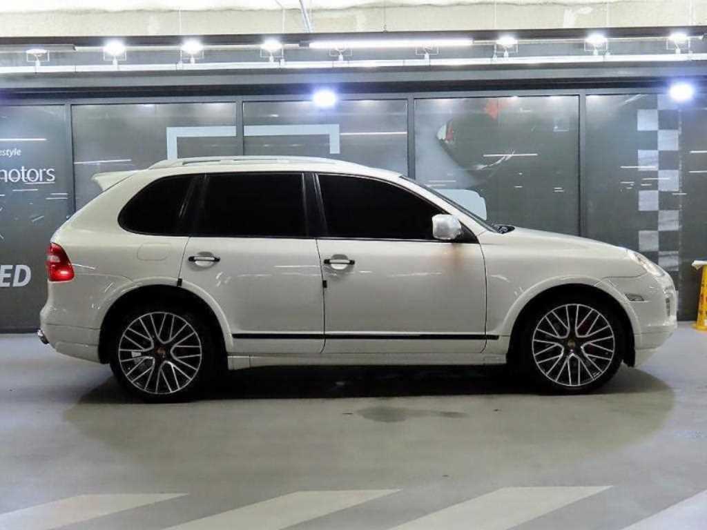 Porsche Cayenne - Vista 3
