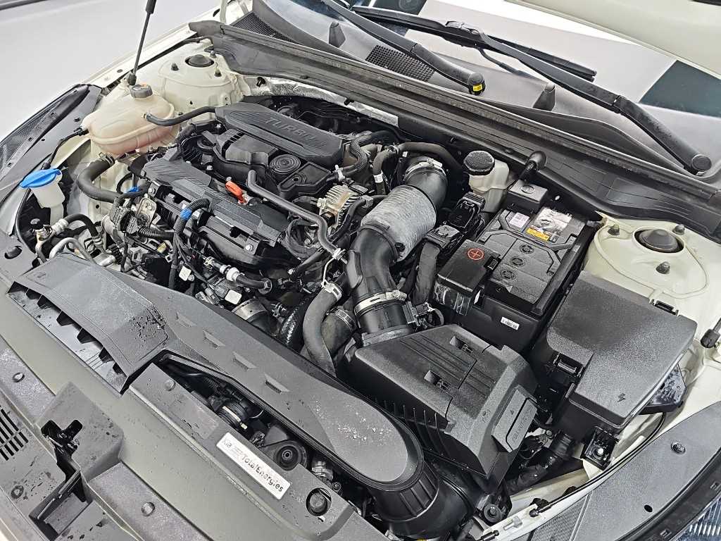 KIA K5 - Vista 5