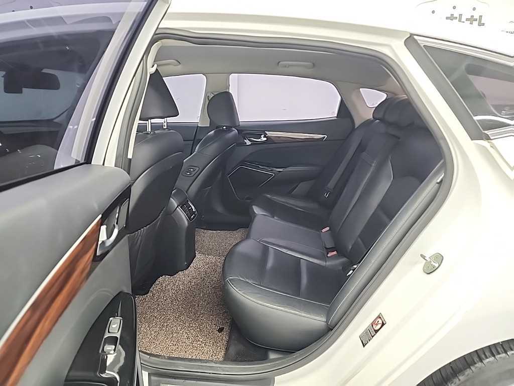 KIA K7 - Vista 12