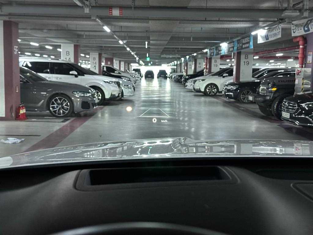 Genesis GV80 2025 Blanco - Importación desde Corea - HF Imports Iquique - Foto 17