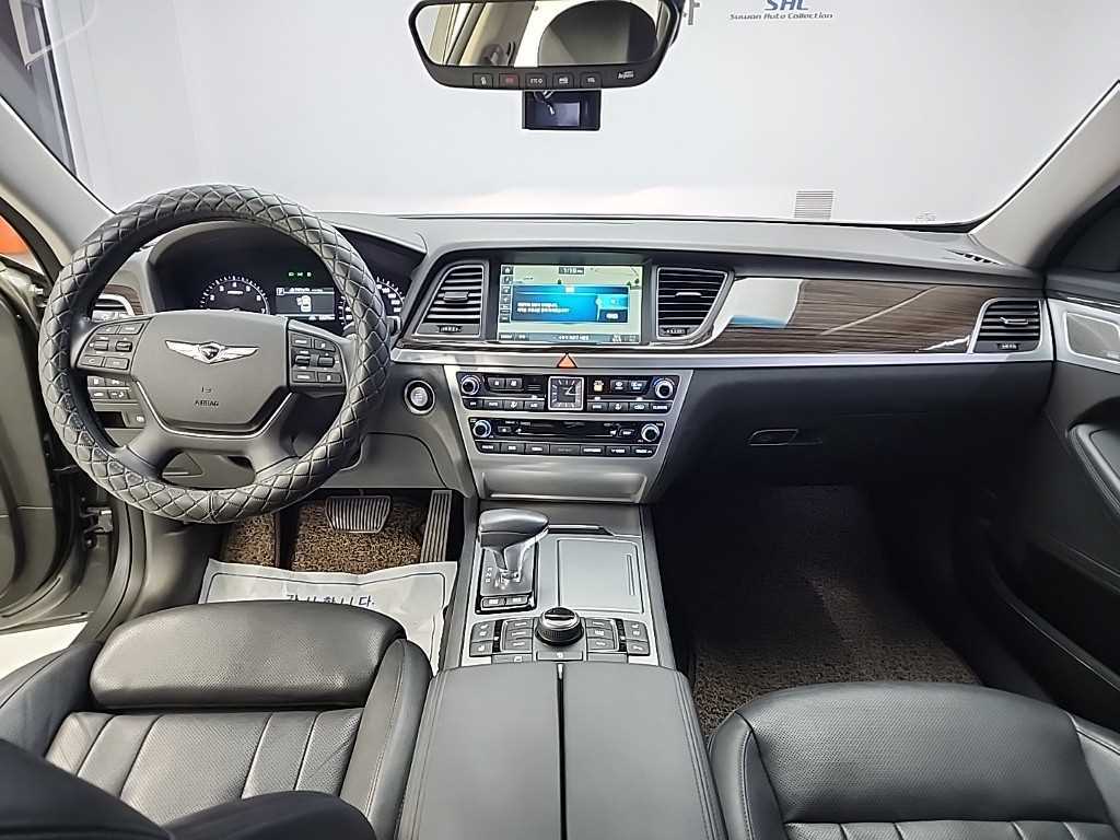 Genesis G80 - Vista 7