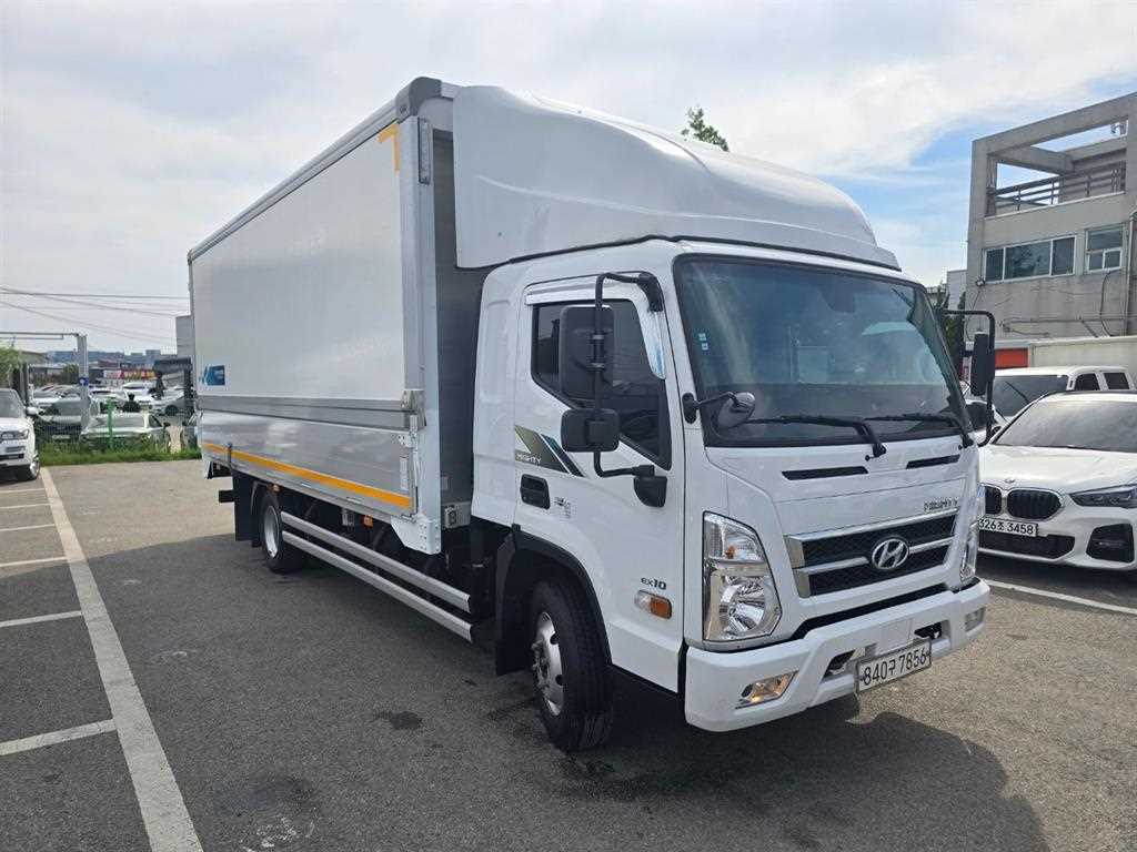 medium and large cargo truck - Vista 3