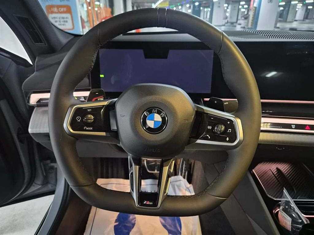 BMW 5 Series - Vista 8