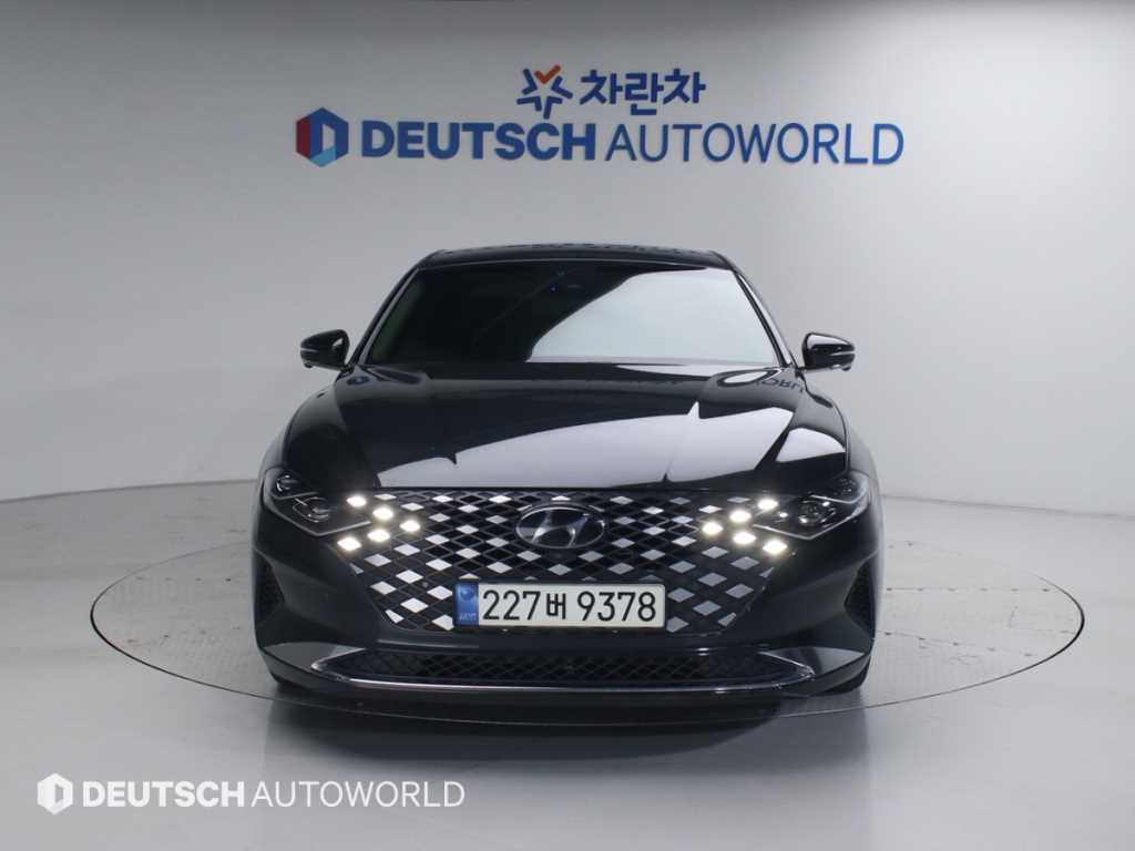HYUNDAI Grandeur - Vista 2