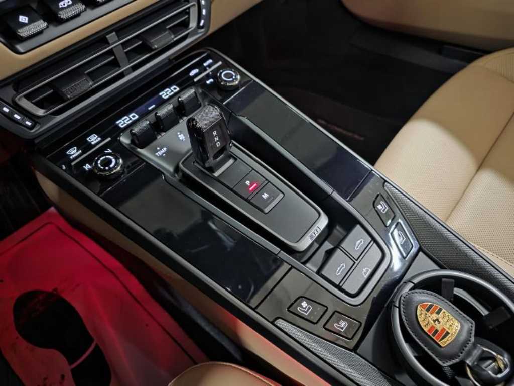 Porsche 911 2024 Rojo - Importación desde Corea - HF Imports Iquique - Foto 17