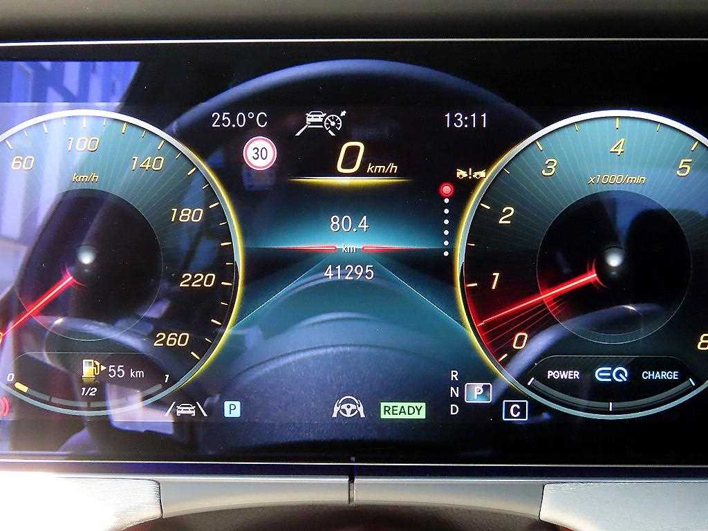 Mercedes Benz CLS Class - Vista 9