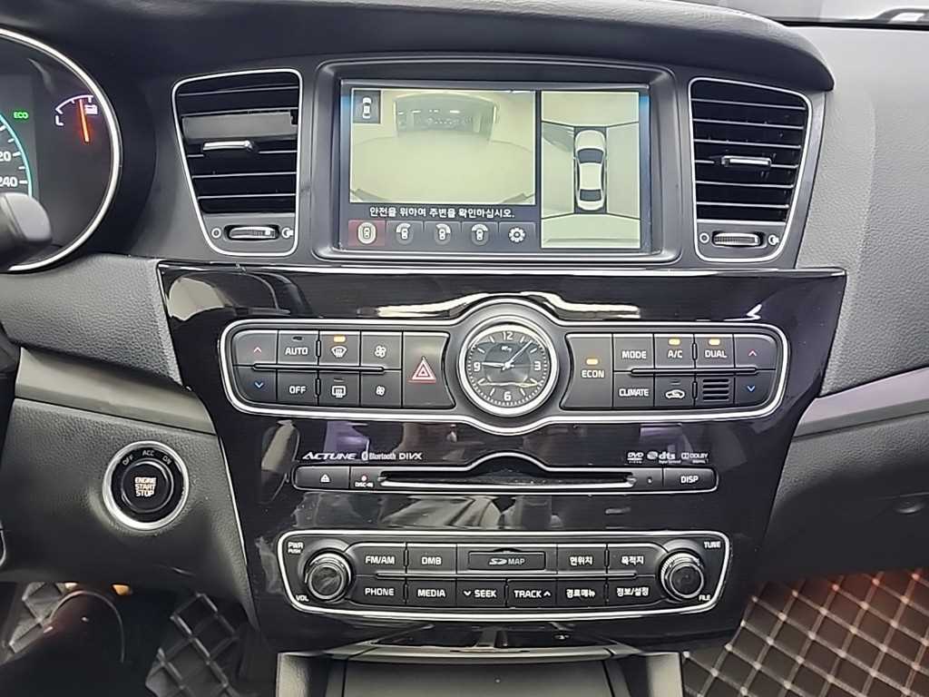 KIA K7 - Vista 10