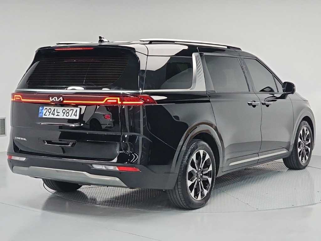 KIA Carnival - Vista 4