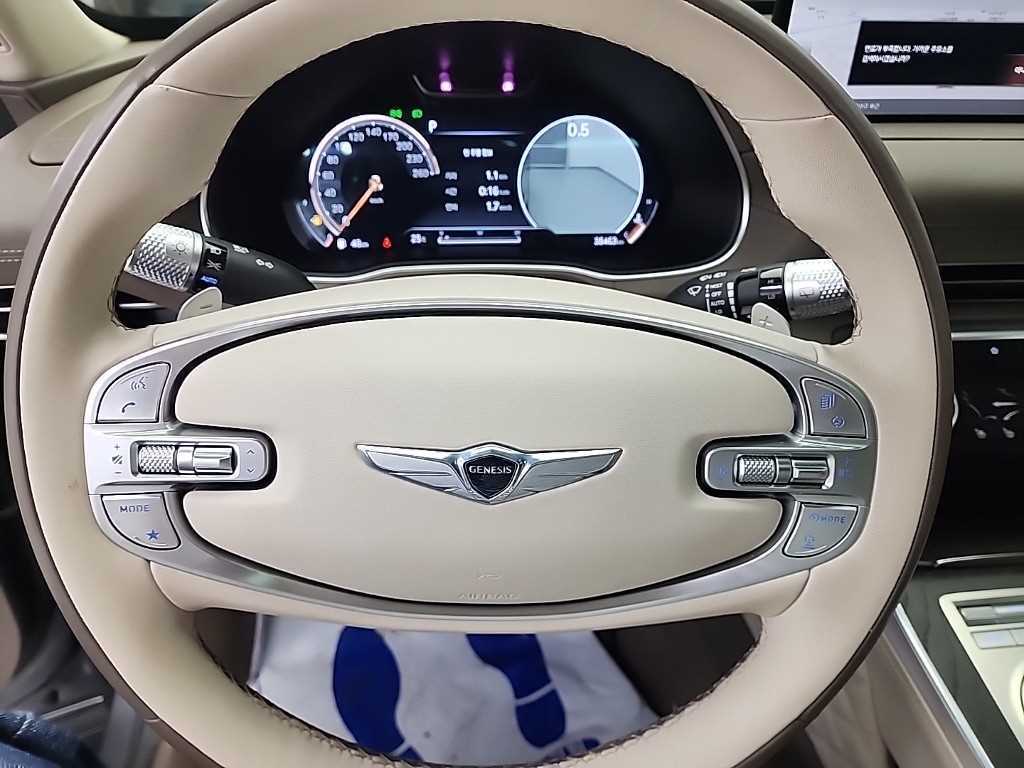 Genesis GV80 - Vista 9