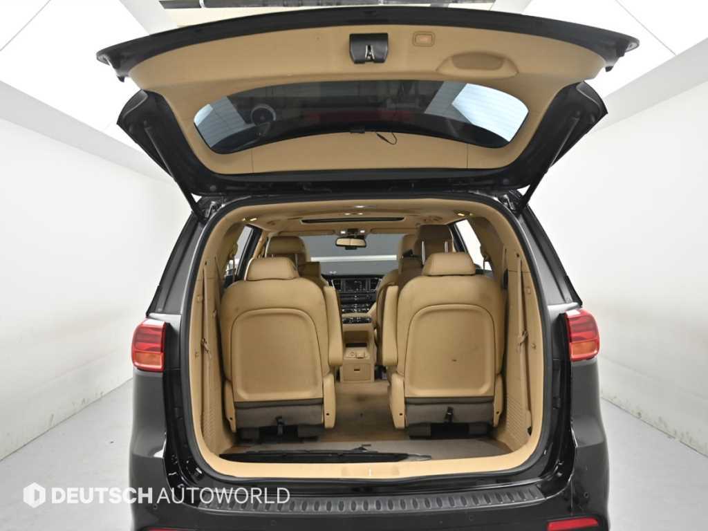 KIA Carnival 2019 Negro - Importación desde Corea - HF Imports Iquique - Foto 19