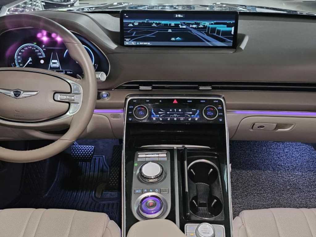 Genesis GV80 - Vista 9