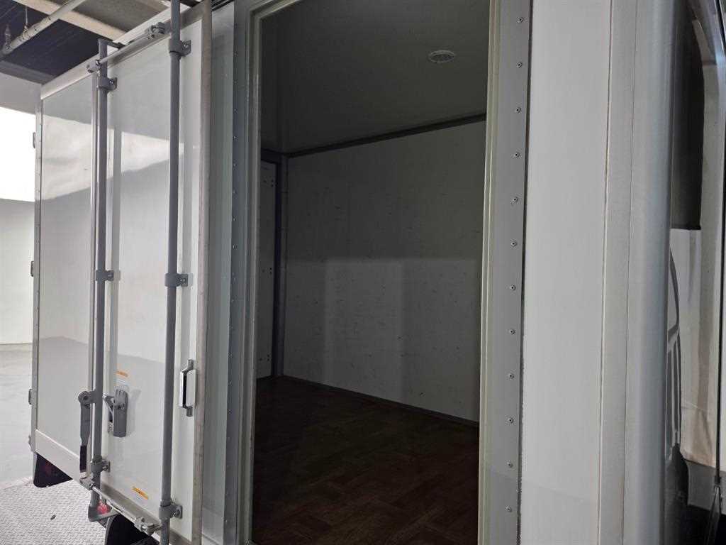 Small Truck Normal Box(High Deck) - Vista 5