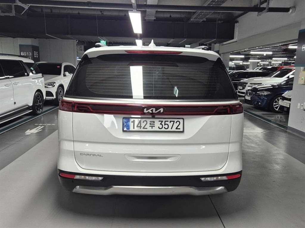 KIA Carnival - Vista 3