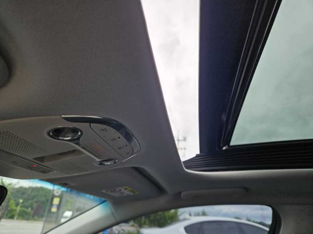 HYUNDAI Grandeur - Vista 7