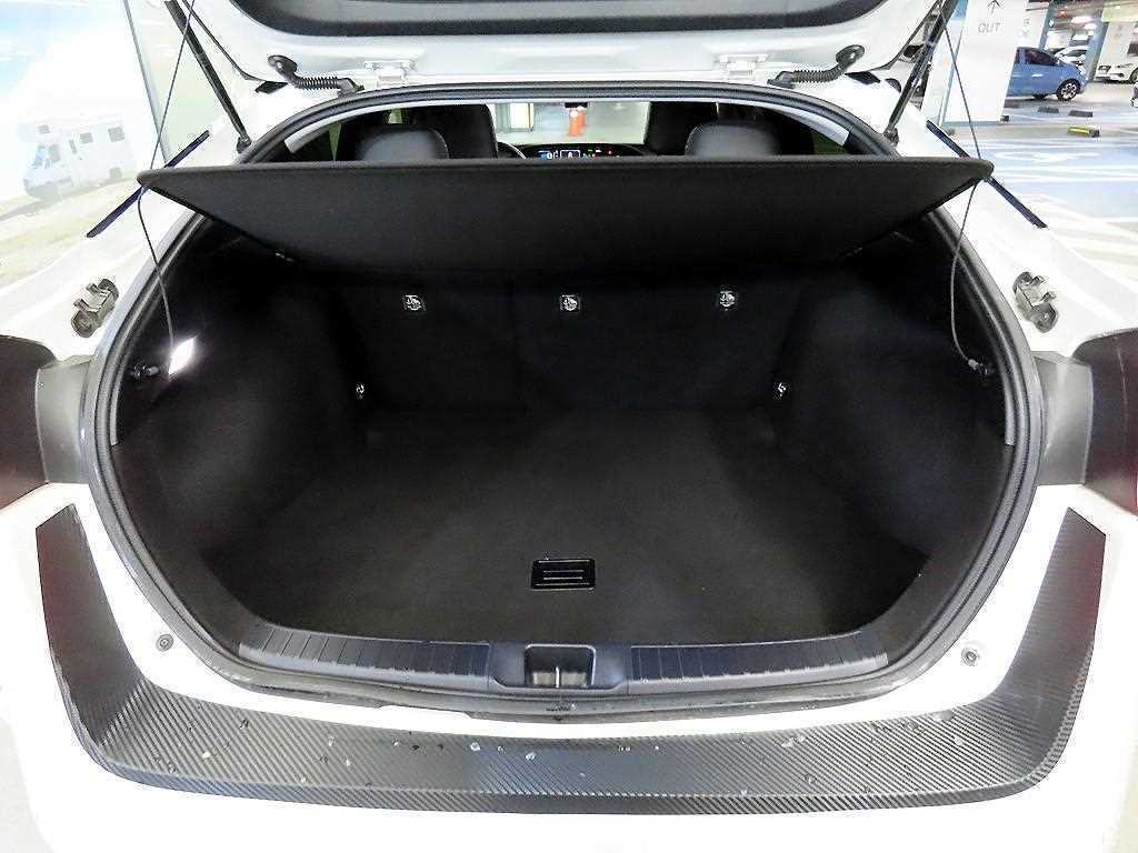 Toyota Prius 2018 Blanco - Importación desde Corea - HF Imports Iquique - Foto 17
