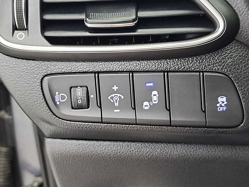HYUNDAI i30 2018 - Importación desde Corea - HF Imports Iquique - Foto 17