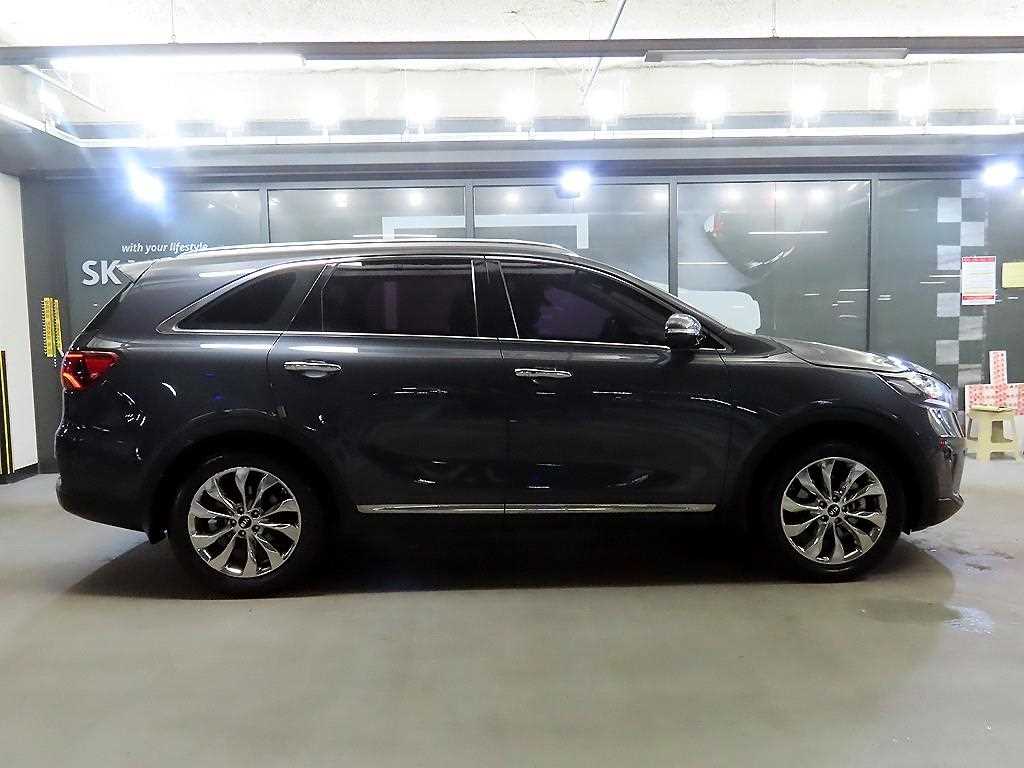 KIA Sorento - Vista 3