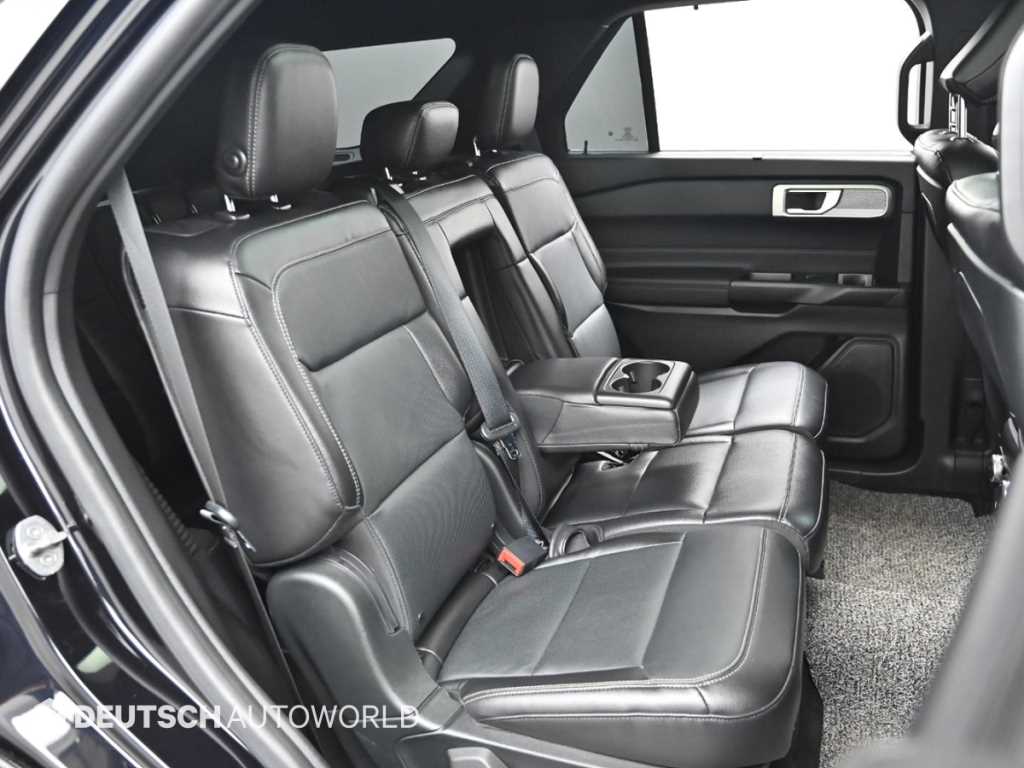 Ford Explorer - Vista 12