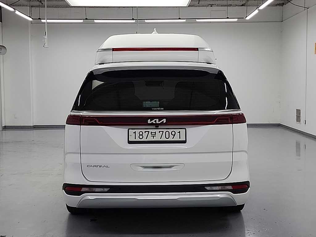 KIA Carnival - Vista 3
