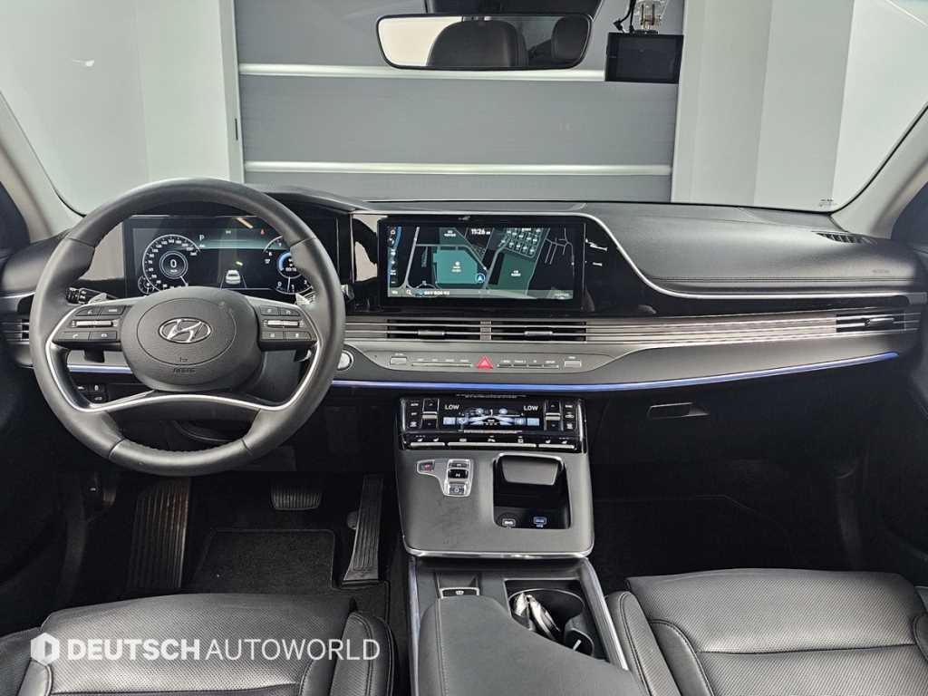 HYUNDAI Grandeur - Vista 10