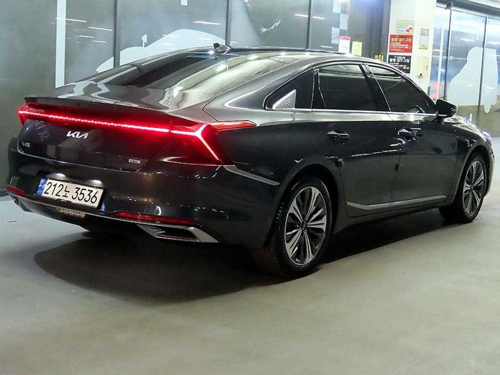 KIA K8 - Vista 5