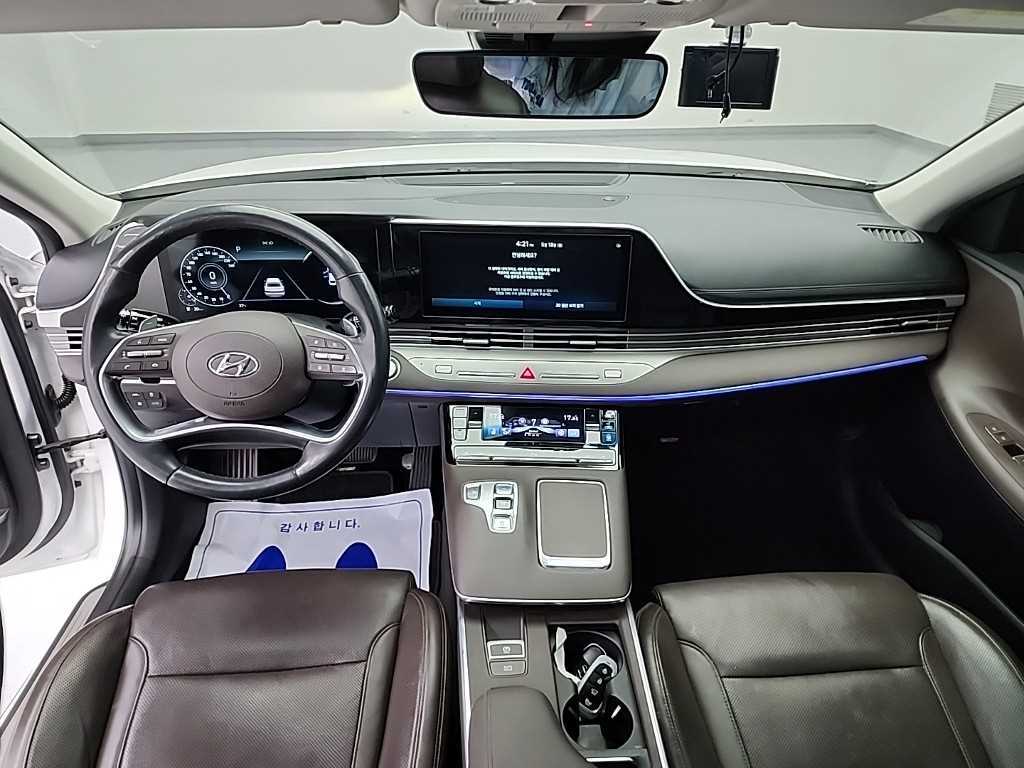 HYUNDAI Grandeur - Vista 7