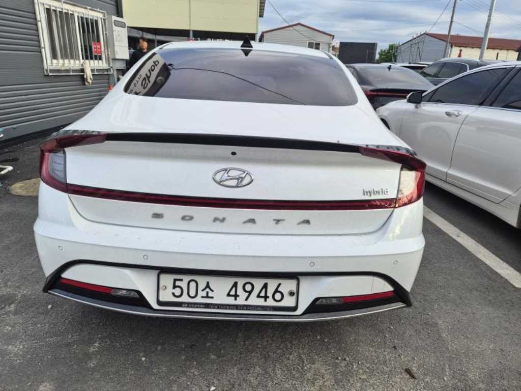 HYUNDAI Sonata - Vista 3