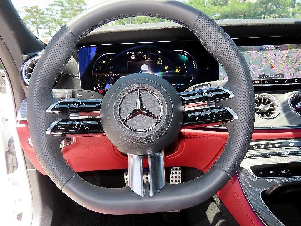 Mercedes Benz CLS Class - Vista 8