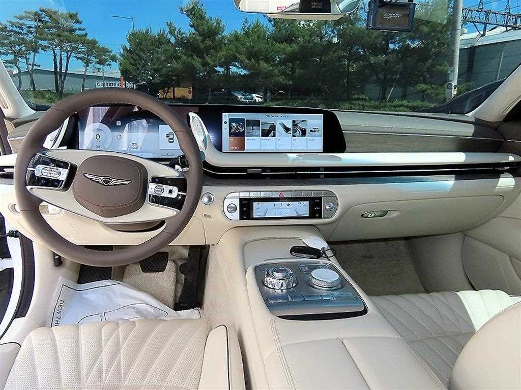 Genesis G90 - Vista 7