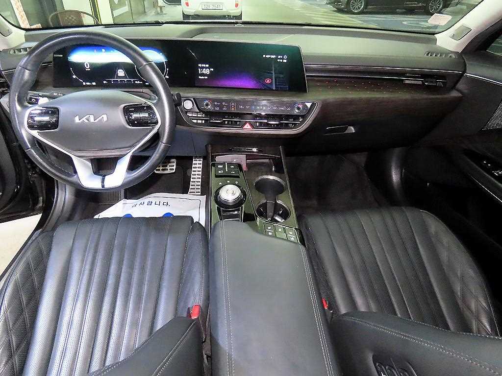 KIA K8 - Vista 10