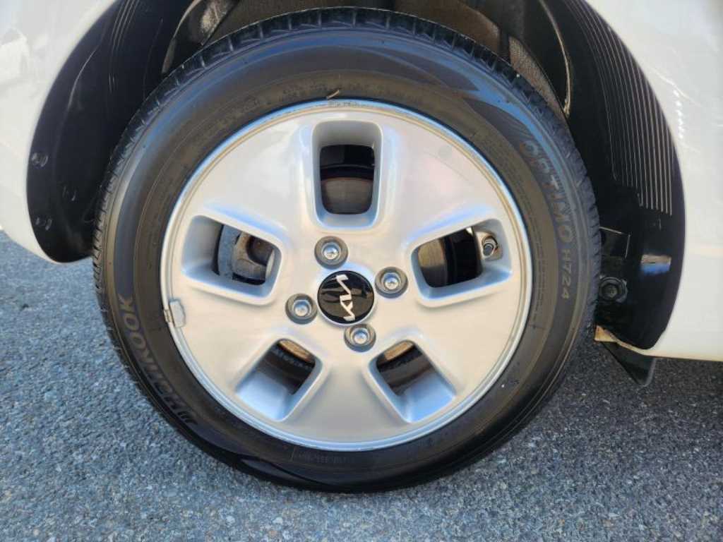 KIA Ray - Vista 5