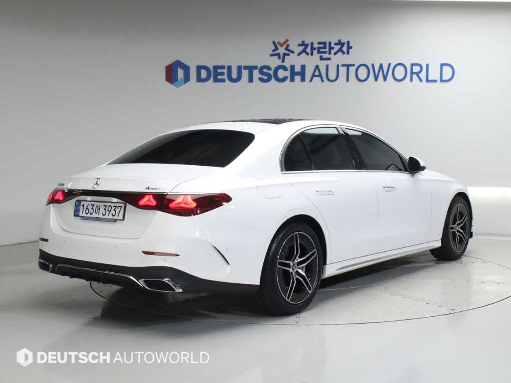 Mercedes Benz E class - Vista 2