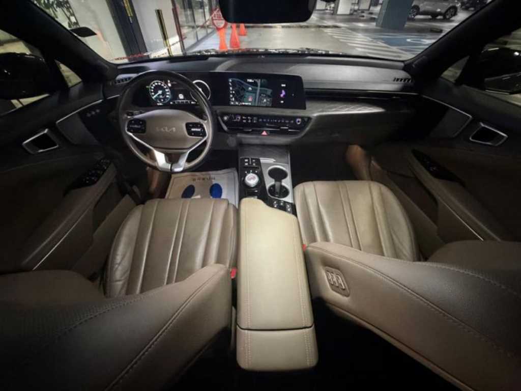 KIA K8 - Vista 6