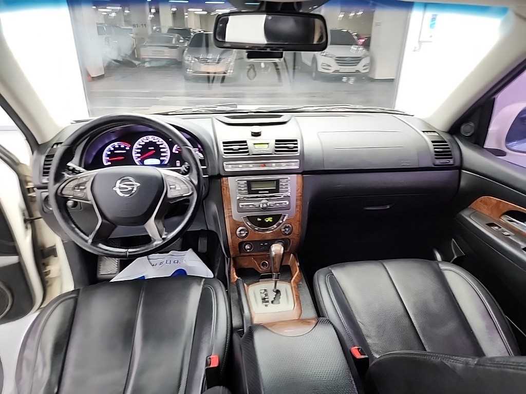 Ssangyong Rexton - Vista 7