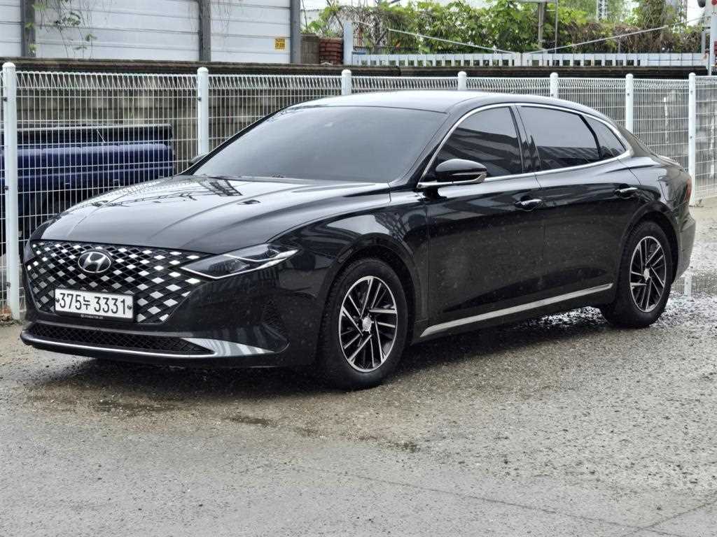HYUNDAI Grandeur - Vista 2