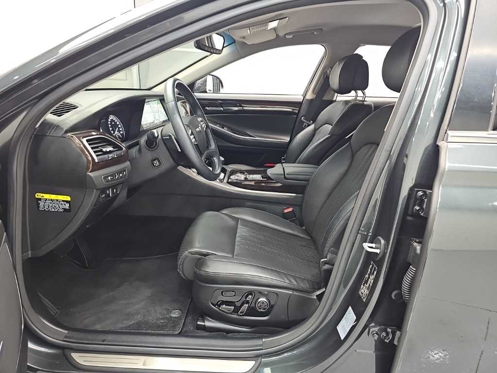 Genesis EQ900 - Vista 11