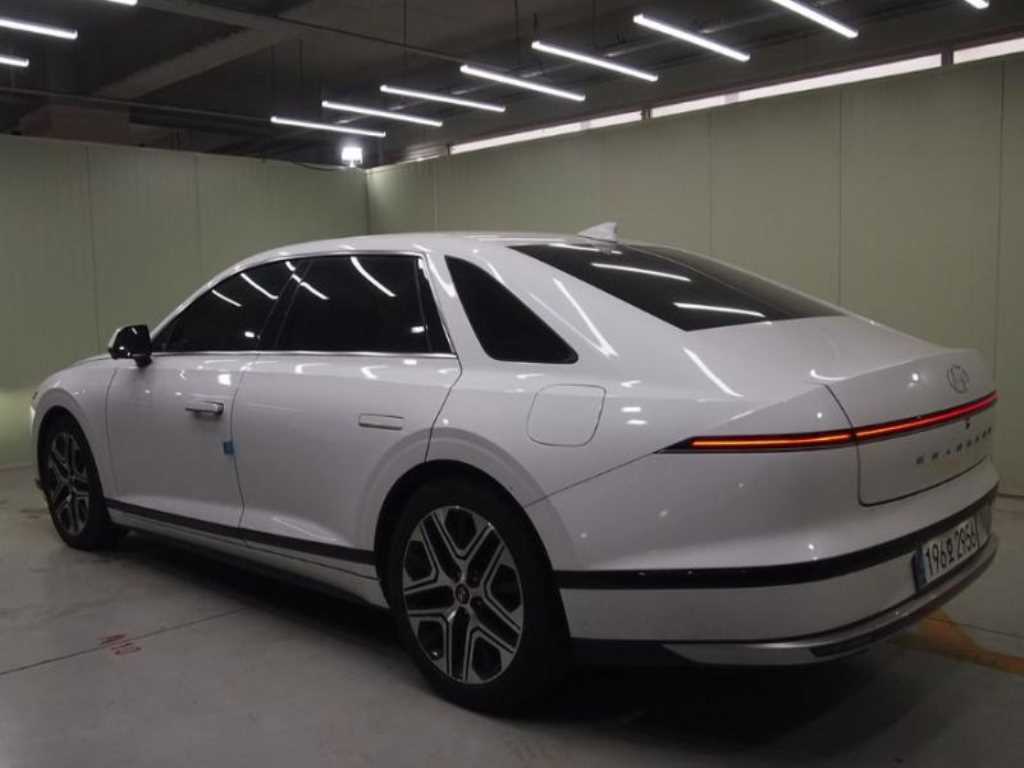 HYUNDAI Grandeur - Vista 4