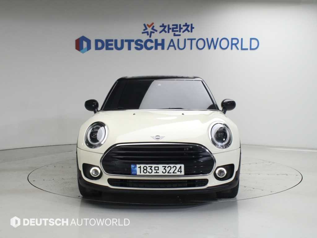 Mini Clubman - Vista 3
