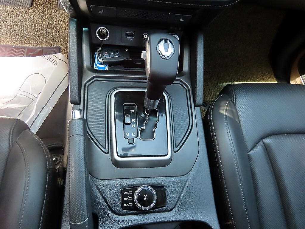 Ssangyong Rexton - Vista 10