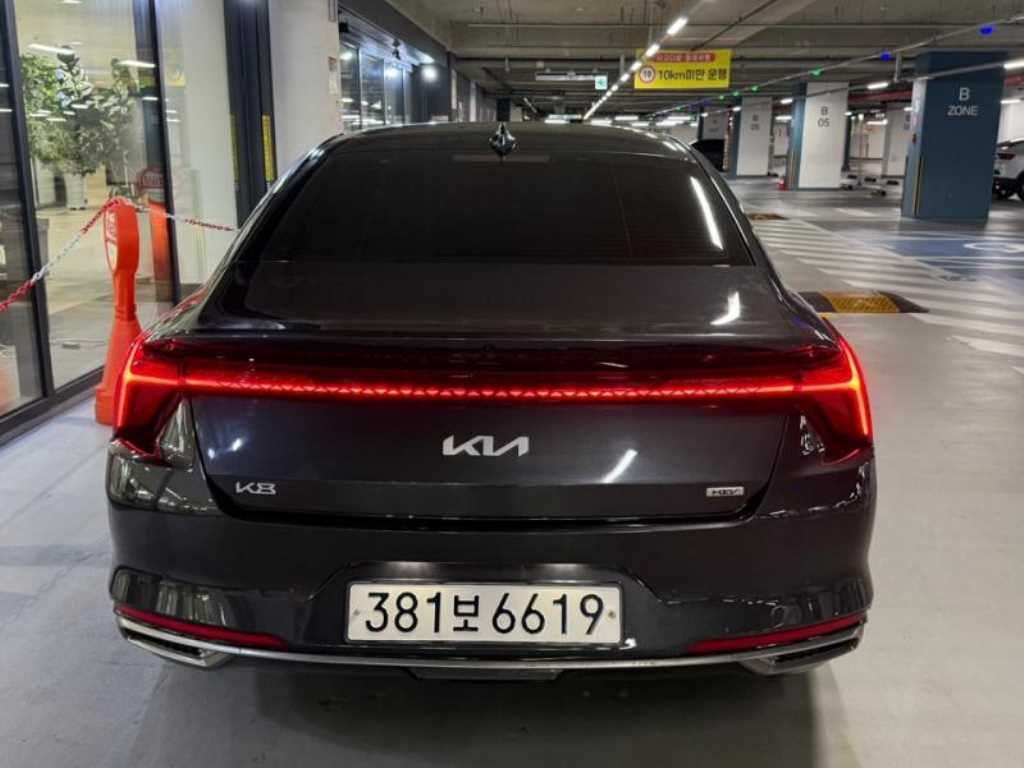 KIA K8 - Vista 5