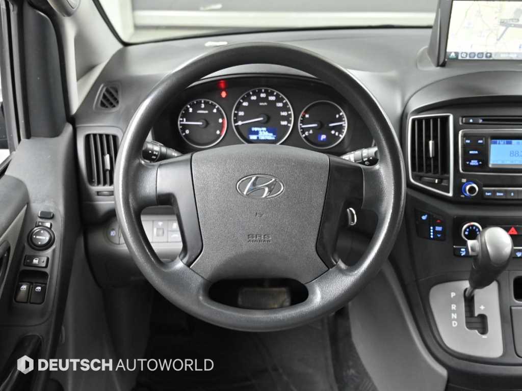 HYUNDAI Starex 2017 Negro - Importación desde Corea - HF Imports Iquique - Foto 13