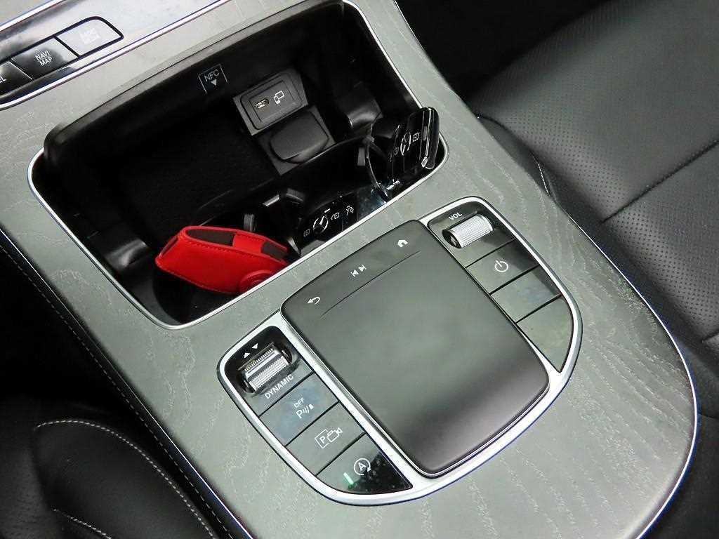 Mercedes Benz E class - Vista 11