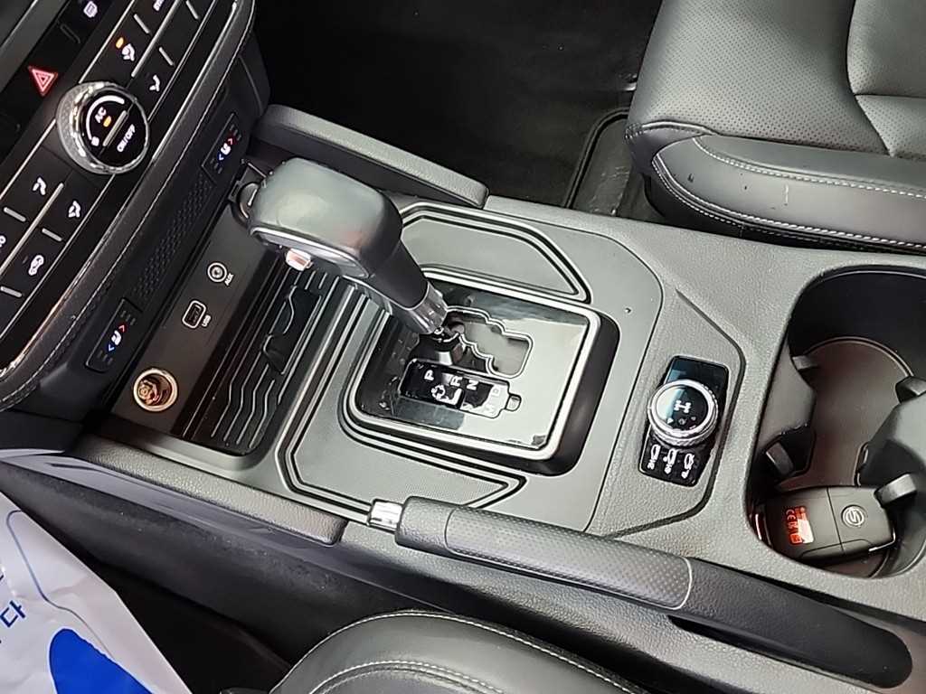 Ssangyong Rexton - Vista 8