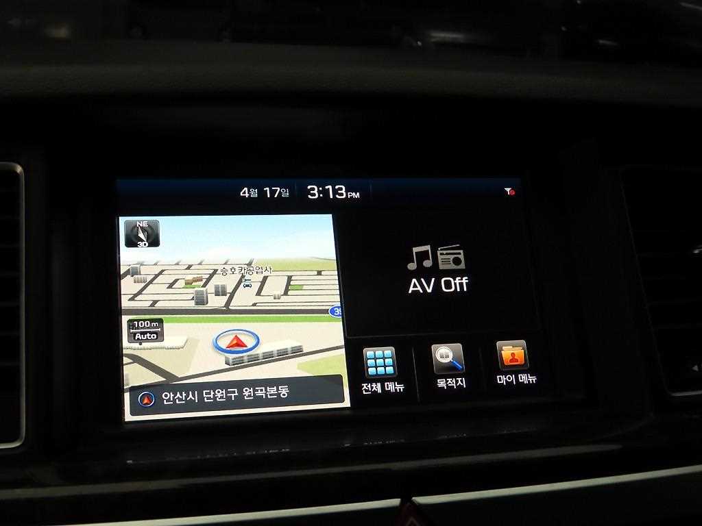 HYUNDAI Genesis - Vista 8
