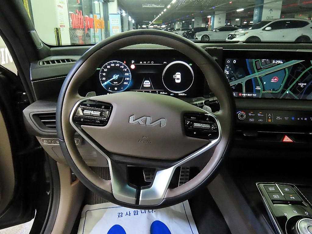 KIA K8 - Vista 8
