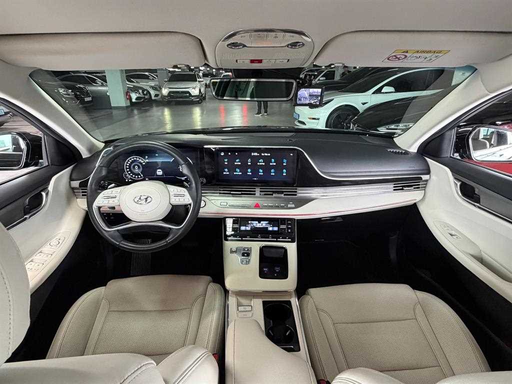 HYUNDAI Grandeur - Vista 9