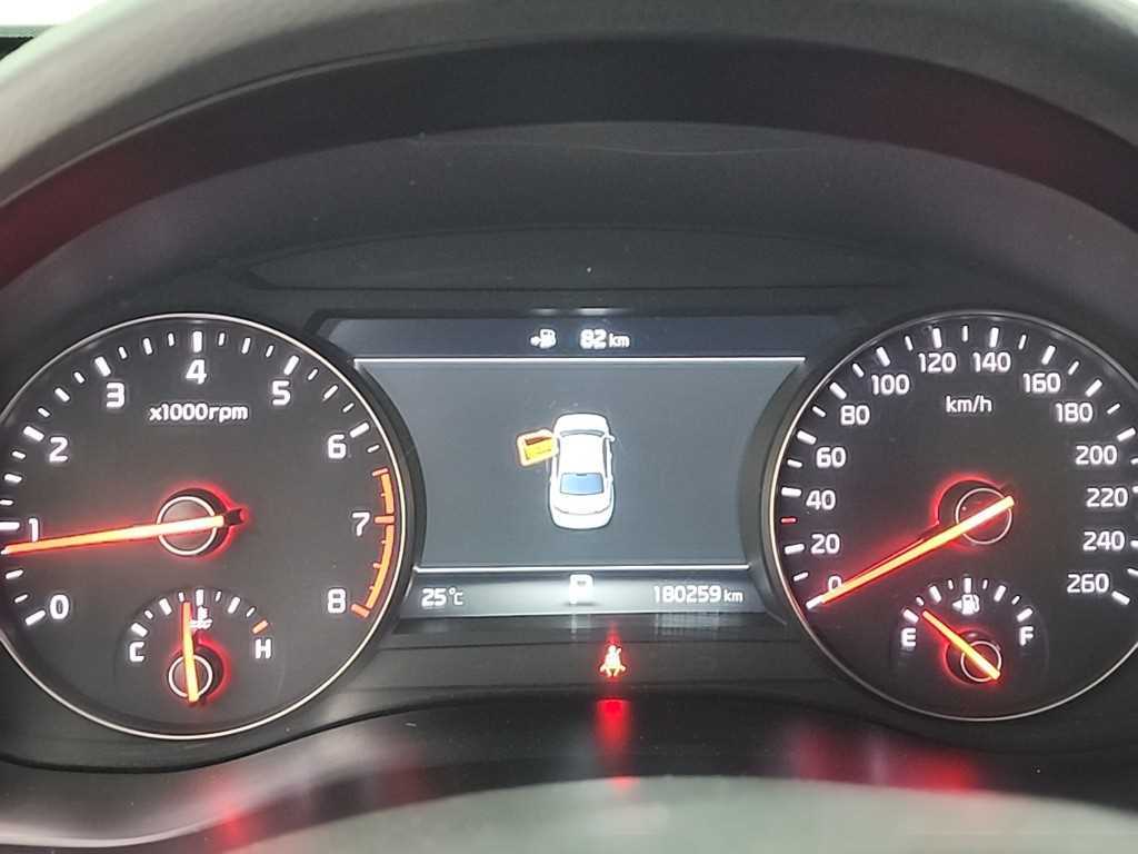 KIA K7 - Vista 6