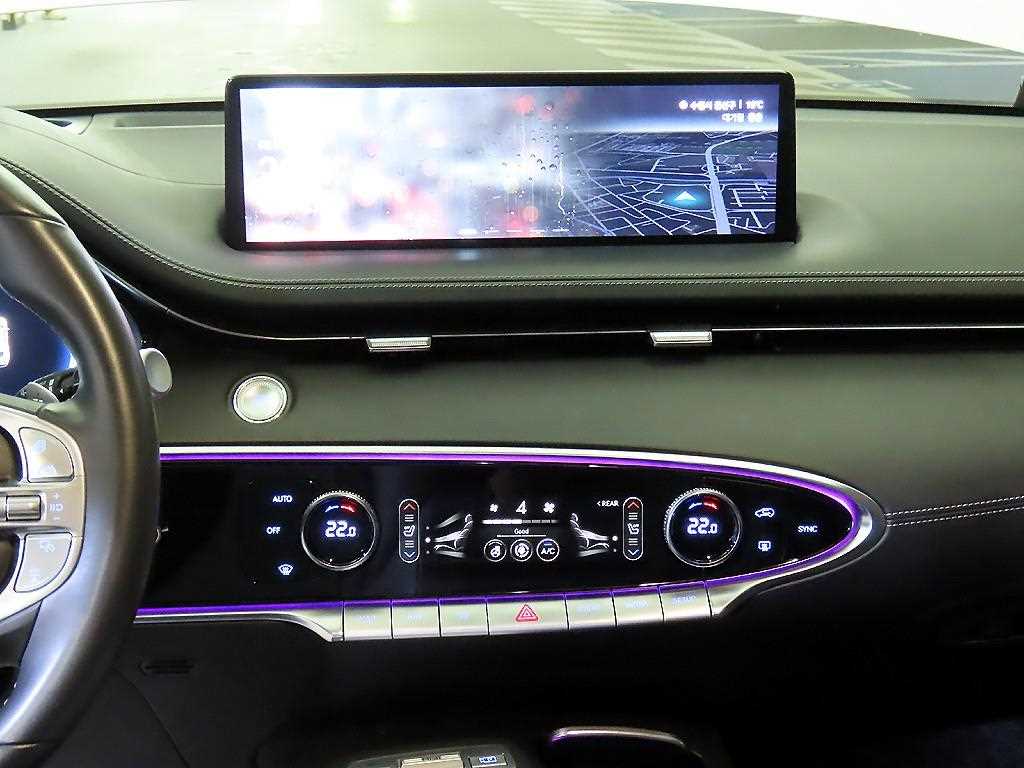 Genesis GV70 - Vista 11