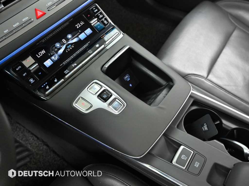 HYUNDAI Grandeur - Vista 9